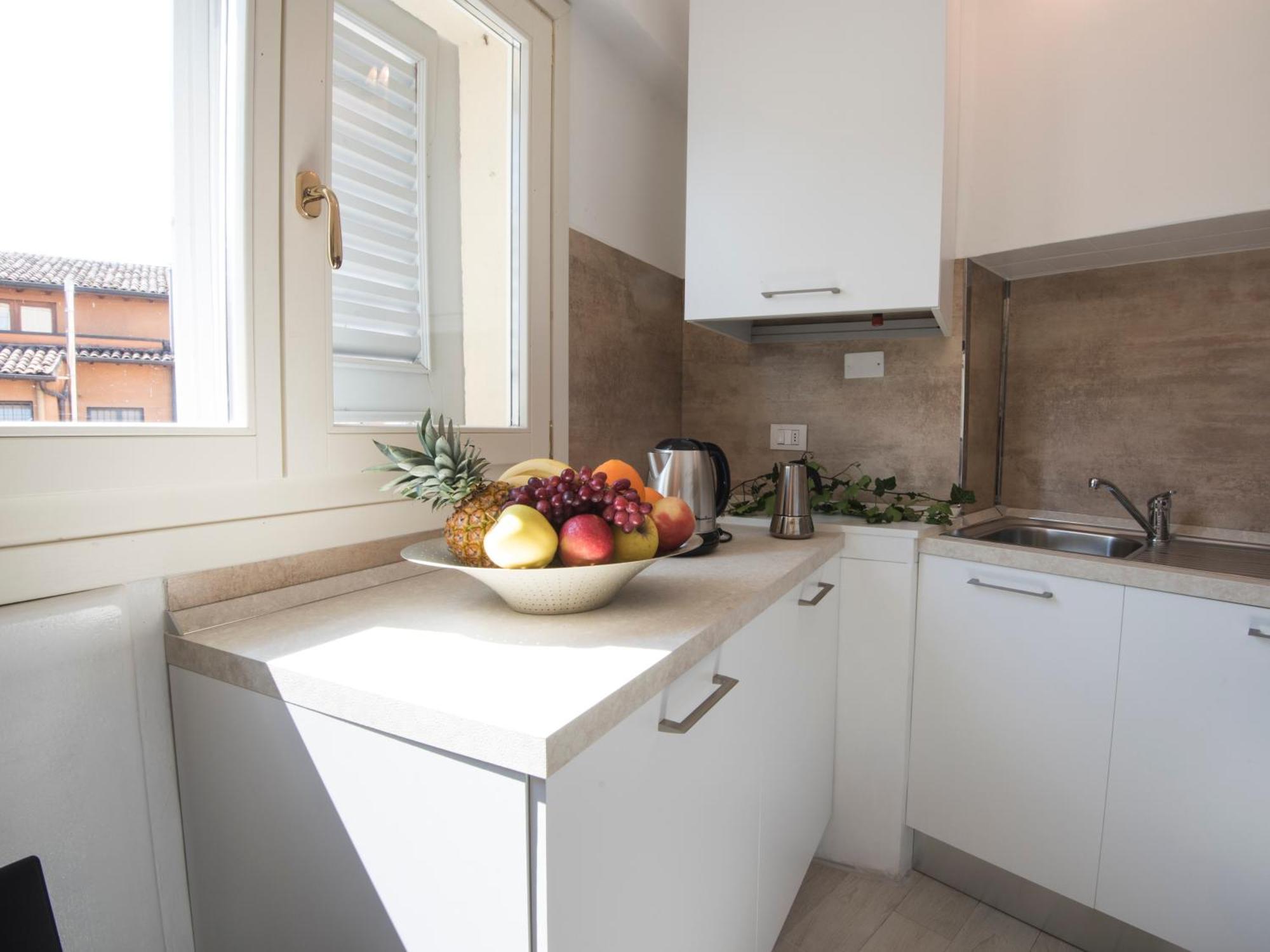 Italianflat - Via Adua Two Bedroom Old Town * Verona
