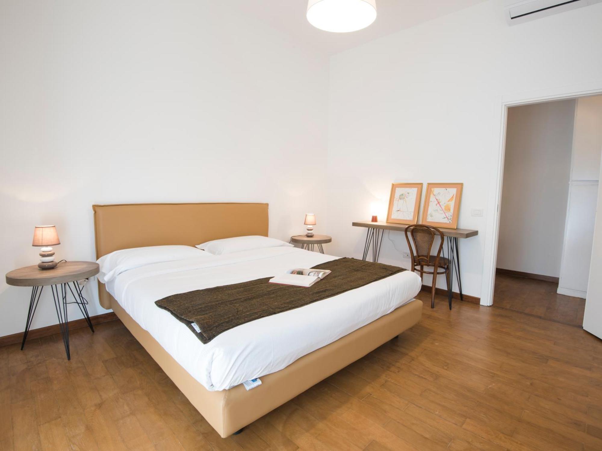 Appartamento Italianflat - Via Adua Two Bedroom Old Town *